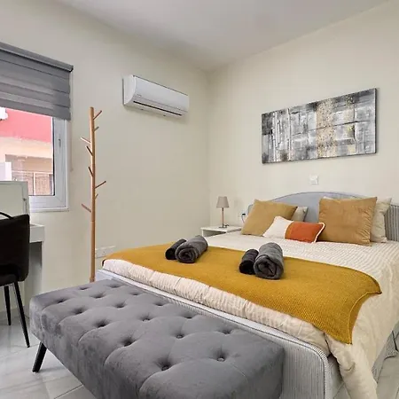 شقة Luxury 2 Bedroom In In Faneromeni Area لارنكا